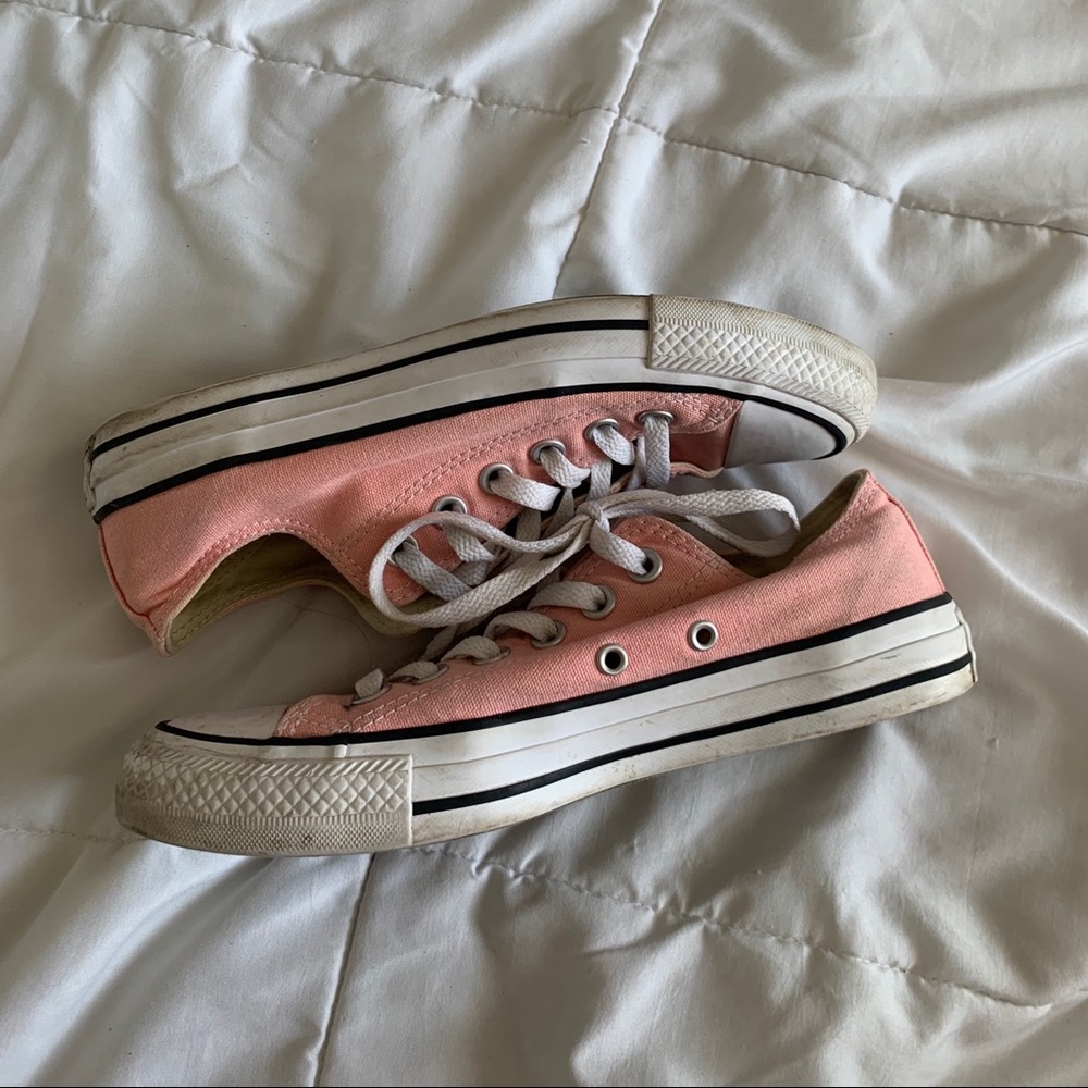 pink low top converse